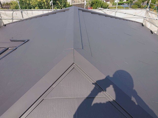 新築のような屋根に